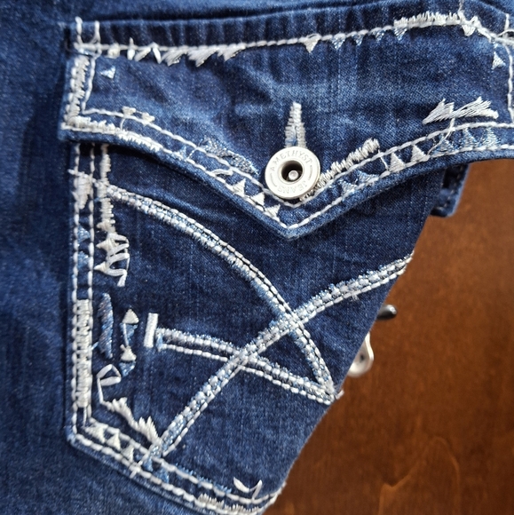 Amethyst Jean shorts size 16 - Picture 10 of 12